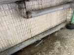 901教室外水槽下方水管漏水